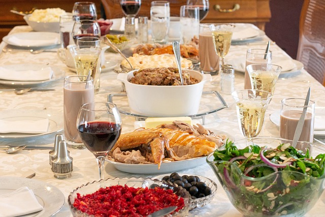 How to Handle Allergies and Sensitivities at the Holiday Dinner Table