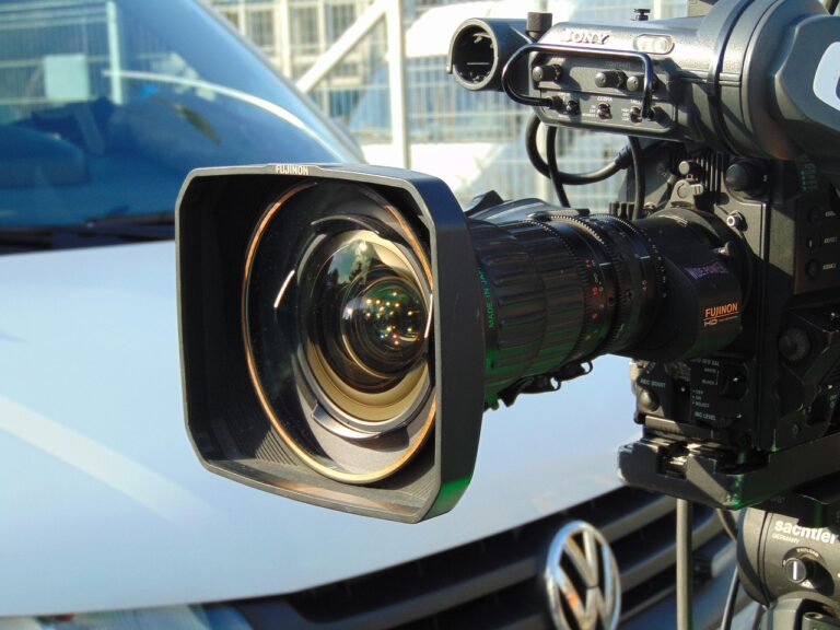 James Van Der Beek Auctions Memorabilia to Fund Cancer Care