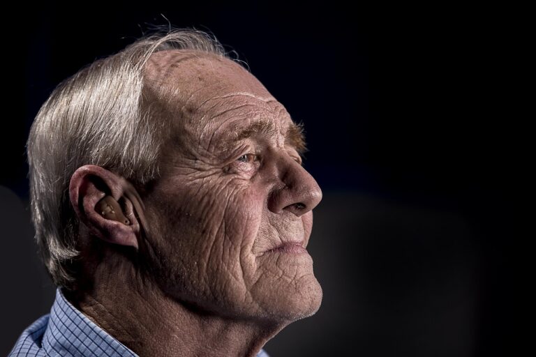 The Sleep Apnea Symptoms Many People Don’t Realize Are Connected